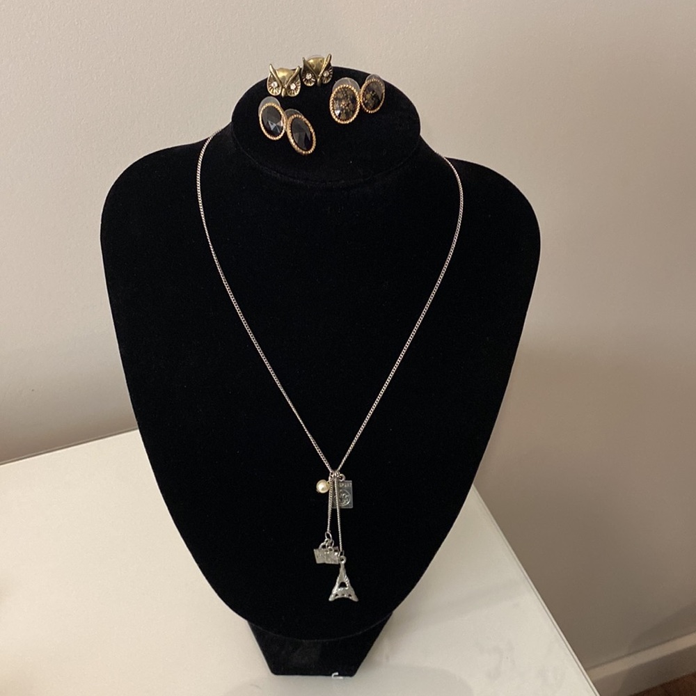 Necklace and earrings